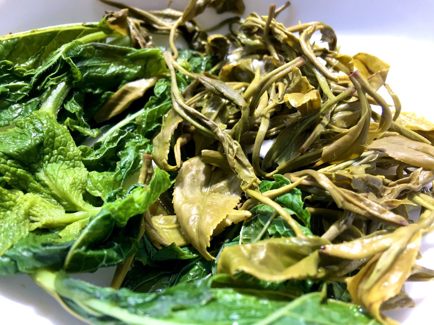 Lǜ Chá hé Bò Hé (Mó Luò Gē Fēng Gé), 绿茶和薄荷（摩洛哥风格), Green Tea with Mint (Moroccan style)